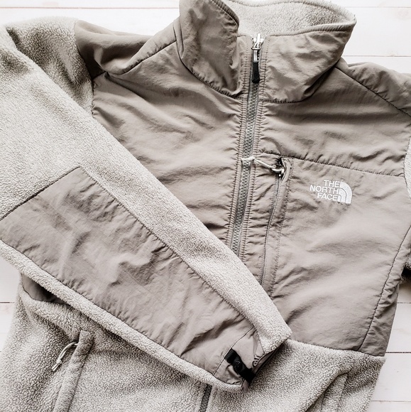 The North Face Jackets & Blazers - The North Face Gray Denali Fleece Coat Large